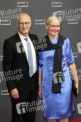 Festivaleröffnung mit Filmpremiere 'Die schönste Zeit unseres Lebens', Filmfest Hamburg 2019