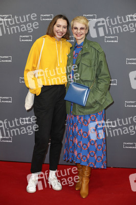 Festivaleröffnung mit Filmpremiere 'Die schönste Zeit unseres Lebens', Filmfest Hamburg 2019