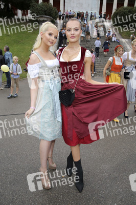 Madl Wiesn auf dem Oktoberfest 2019 in München