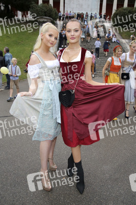 Madl Wiesn auf dem Oktoberfest 2019 in München