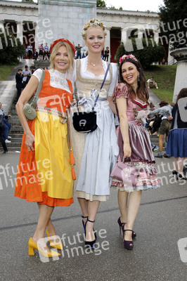 Madl Wiesn auf dem Oktoberfest 2019 in München