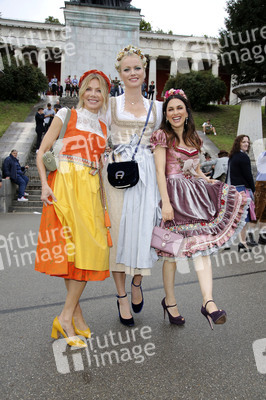 Madl Wiesn auf dem Oktoberfest 2019 in München