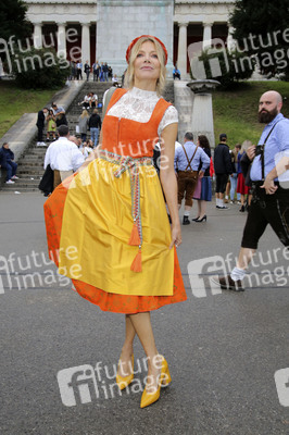 Madl Wiesn auf dem Oktoberfest 2019 in München