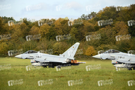 Bundesverteidigungsministerin Annegret Kramp-Karrenbauer in Nörvenich