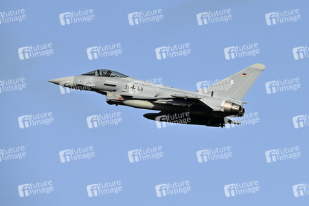 Bundesverteidigungsministerin Annegret Kramp-Karrenbauer in Nörvenich