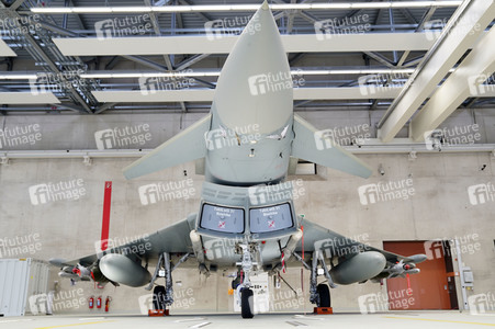 Bundesverteidigungsministerin Annegret Kramp-Karrenbauer in Nörvenich