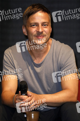 Throne Con in Hannover