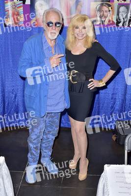 NostalgiaCon '80s Pop Culture Convention in Anaheim