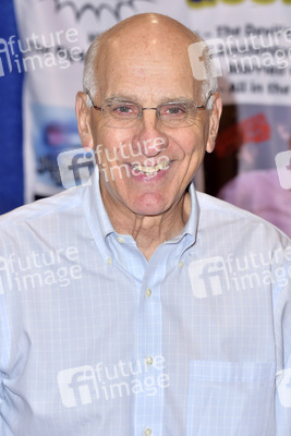 NostalgiaCon '80s Pop Culture Convention in Anaheim