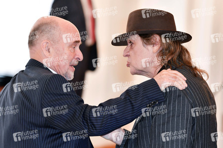 Ordensverleihung zum Tag der Deutschen Einheit in Berlin