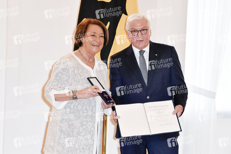 Ordensverleihung zum Tag der Deutschen Einheit in Berlin