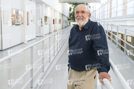 Pressetermin mit Nobelpreisträger Michel Mayor in Torrejón de Ardoz