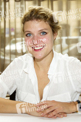 Pressetermin mit Lara Mandoki in Berlin