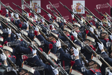 Militärparade zum spanischen Nationalfeiertag in Madrid