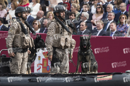 Militärparade zum spanischen Nationalfeiertag in Madrid
