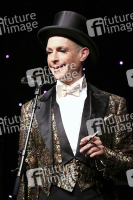 Fototermin mit Tim Fischer in Berlin