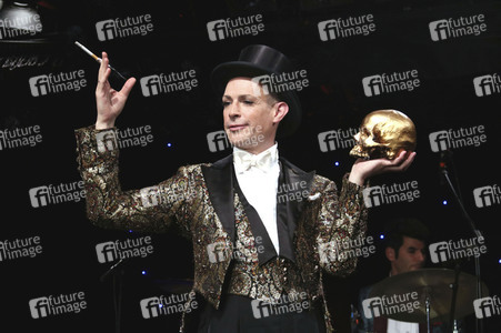 Fototermin mit Tim Fischer in Berlin