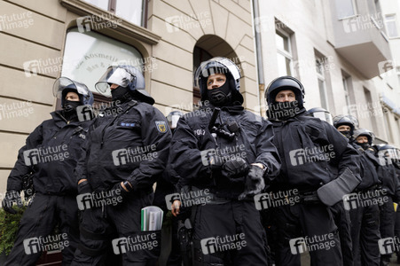 Demonstration gegen die türkische Militär-Offensive in Nordsyrien in Köln