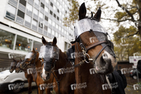 Demonstration gegen die türkische Militär-Offensive in Nordsyrien in Köln