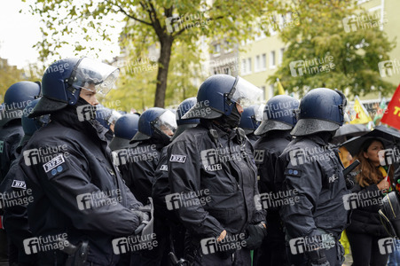 Demonstration gegen die türkische Militär-Offensive in Nordsyrien in Köln