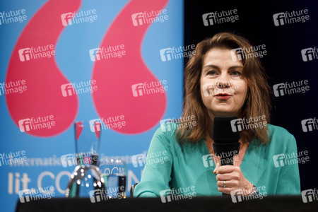 Lit.cologne Spezial mit Hannes Jaenicke in Köln