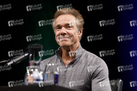 Lit.cologne Spezial mit Hannes Jaenicke in Köln