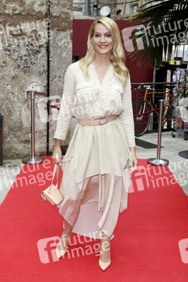 Filmpremiere 'Unsere Lehrerin, die Weihnachtshexe' in Hamburg