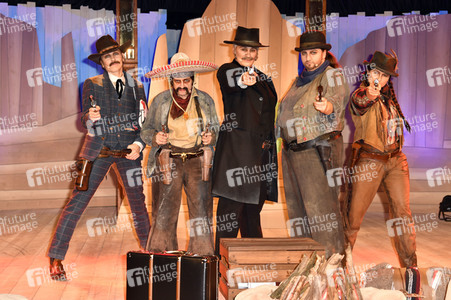 Fototermin 'Die 5 glorreichen Sieben' in Berlin