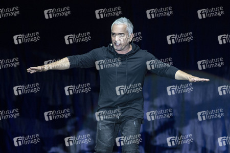Auftritt von Cesar Millan in Erfurt