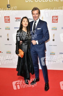 Goldene Bild der Frau 2019 in Hamburg