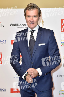 Goldene Bild der Frau 2019 in Hamburg