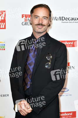 Goldene Bild der Frau 2019 in Hamburg