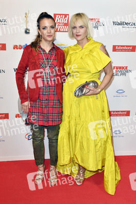 Goldene Bild der Frau 2019 in Hamburg