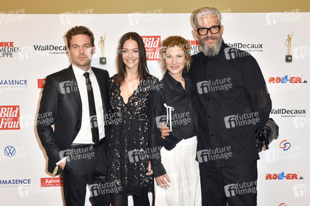 Goldene Bild der Frau 2019 in Hamburg