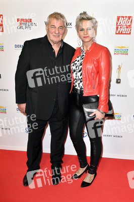 Goldene Bild der Frau 2019 in Hamburg