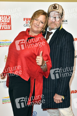 Goldene Bild der Frau 2019 in Hamburg