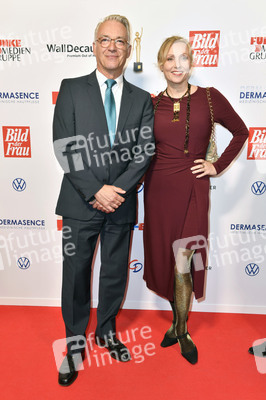 Goldene Bild der Frau 2019 in Hamburg