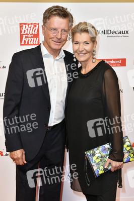 Goldene Bild der Frau 2019 in Hamburg