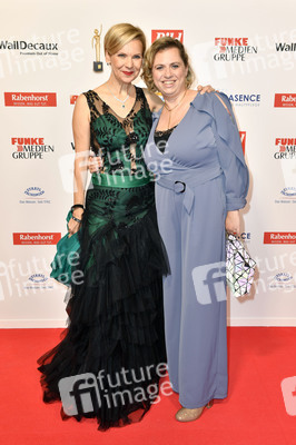 Goldene Bild der Frau 2019 in Hamburg