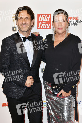 Goldene Bild der Frau 2019 in Hamburg