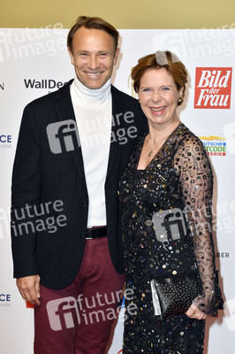 Goldene Bild der Frau 2019 in Hamburg