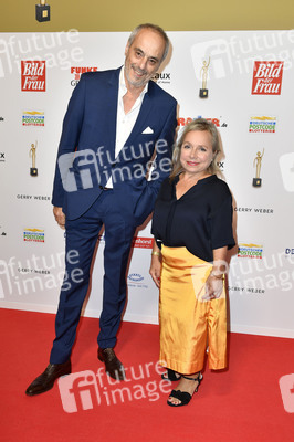 Goldene Bild der Frau 2019 in Hamburg
