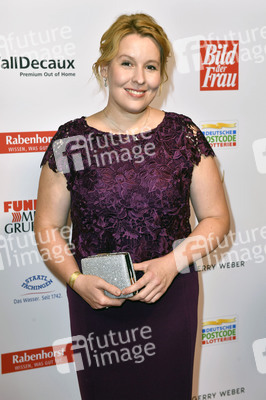 Goldene Bild der Frau 2019 in Hamburg