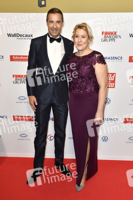 Goldene Bild der Frau 2019 in Hamburg