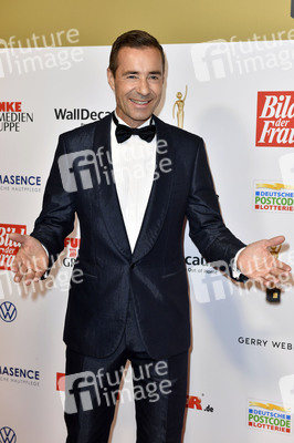 Goldene Bild der Frau 2019 in Hamburg