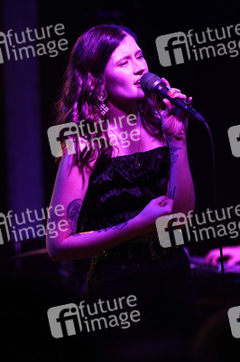 Konzert von Madeline Juno in Hannover