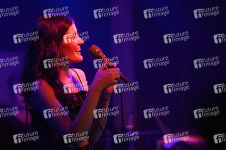 Konzert von Madeline Juno in Hannover