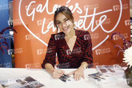 Signierstunde mit Janina Uhse in Berlin