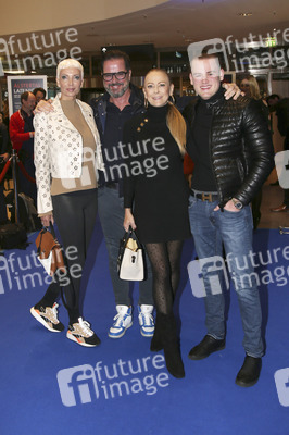 Late Night Shopping Party in Hamburg