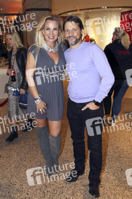 Late Night Shopping Party in Hamburg